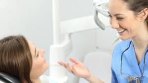 Minimalinvasive Implantologie Minimalinvasive Implantologie